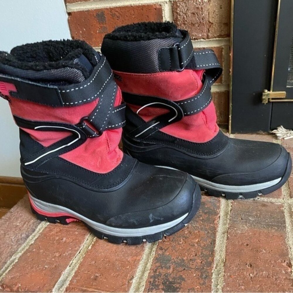 Land's End Women’s Warm Winter Boots pre owned size 7 comfort shoes black